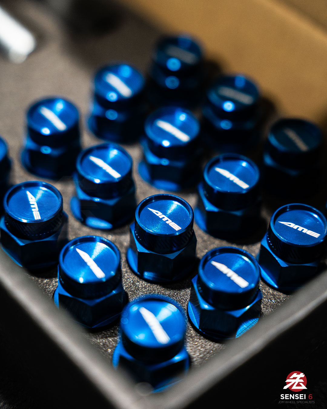 [IN STOCK] AME 40 Type 2pcs Shell Type Lock & Nut Set / M12x1.25 / Blue