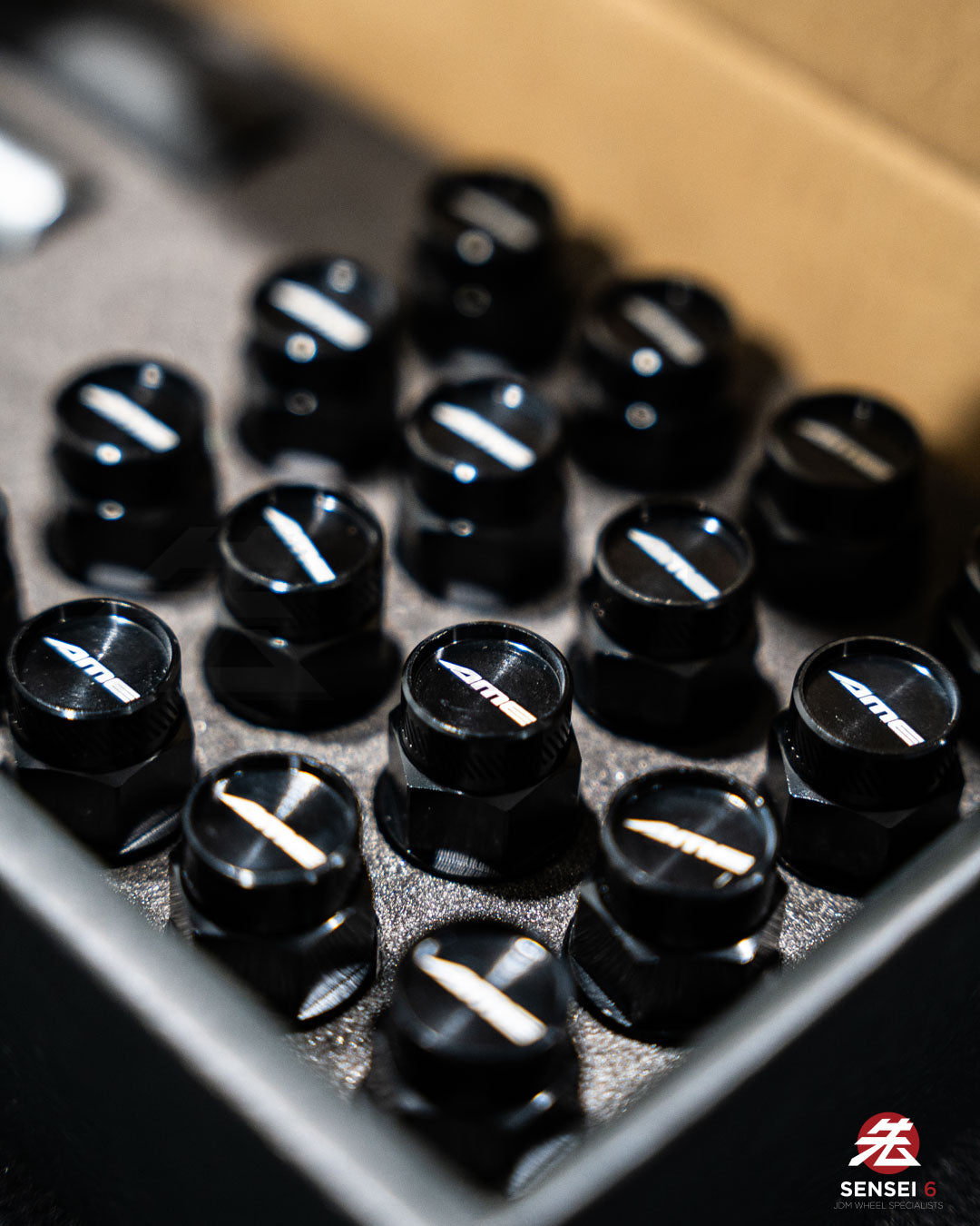 [IN STOCK] AME 40 Type 2pcs Shell Type Lock & Nut Set / M12x1.25 / Black