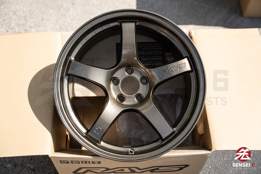 Gram Lights 57CR / 17x9 +38 / 5x100 / Oro Almite