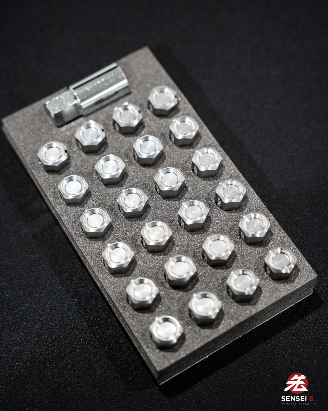 [IN STOCK] Rays Dura-Nut L37 Straight Lug & Lock Set (20 + 4pcs) / M12x1.50 / Gunmetallic