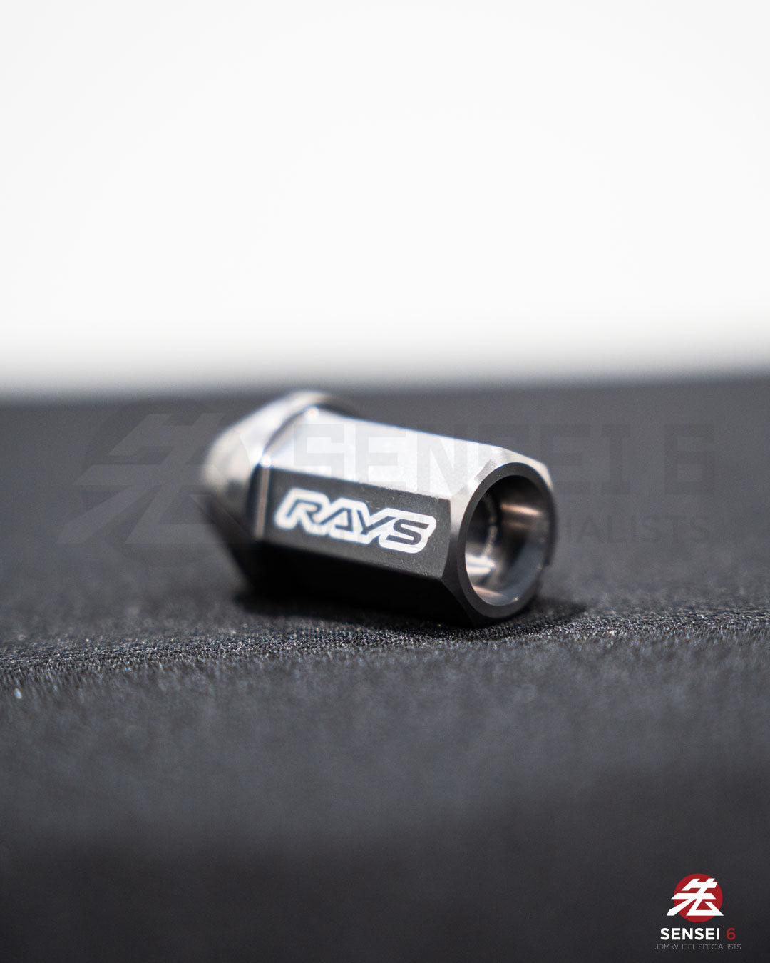 [IN STOCK] Rays Dura-Nut L42 Straight Lug & Lock Set (16 + 4pcs) / M12x1.25 / Gunmetallic