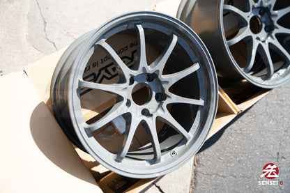 Volk CE28SL / 18x9.5 +35 / 5x120 / Arms Gray (AG)