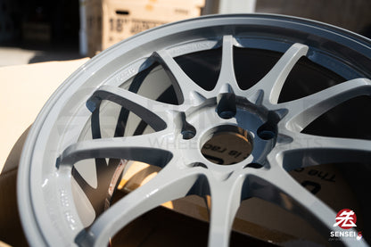 Volk CE28SL / 18x9.5 +35 / 5x120 / Arms Gray (AG)