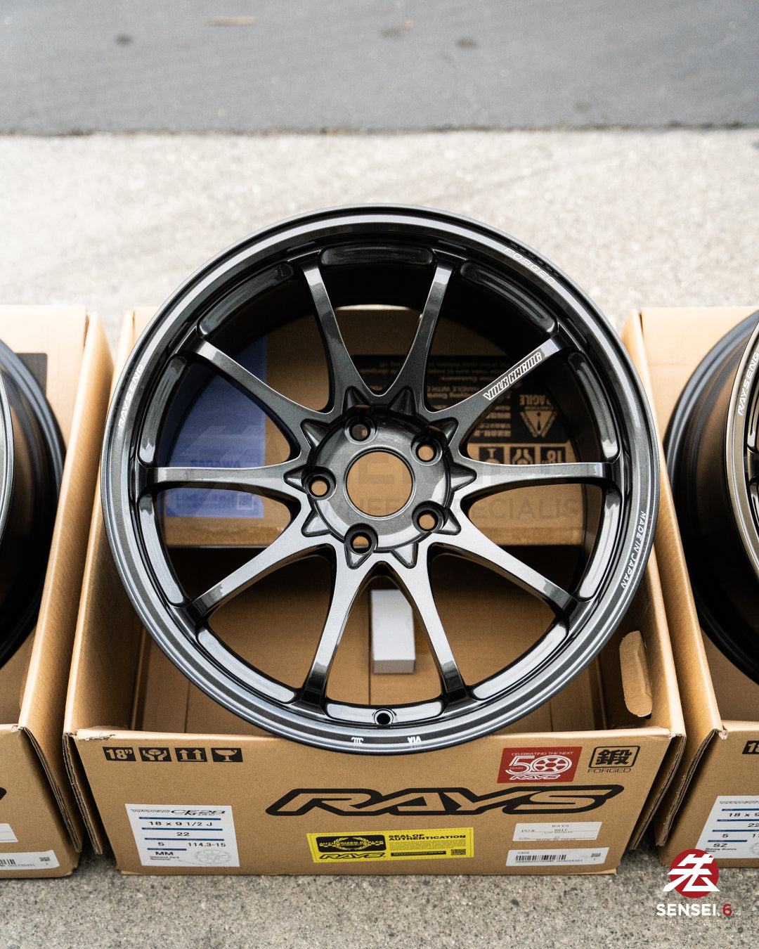 Volk CE28N-Plus / 18x9.5 +22 / 5x114.3 / ダイヤモンドダークガンメタル