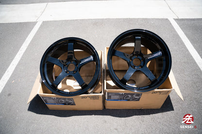 Advan GT Premium / 20x10 +35, 20x12 +20 / 5x114,3 / Negro brillante de competición (GBP)