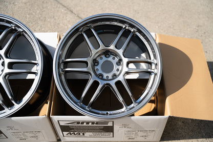 AME Tracer TM02 / 18x8.5 +45 / 5x114.3 / Plata hiper