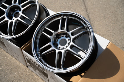AME Tracer TM02 / 18x8.5 +45 / 5x114.3 / Plata hiper