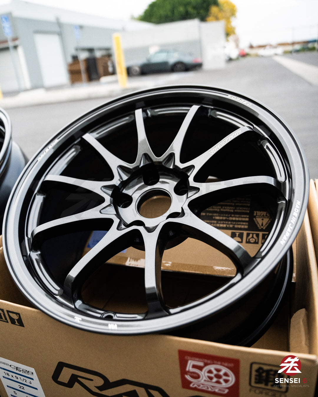 Volk CE28N-Plus / 18x9.5 +22 / 5x114.3 / ダイヤモンドダークガンメタル