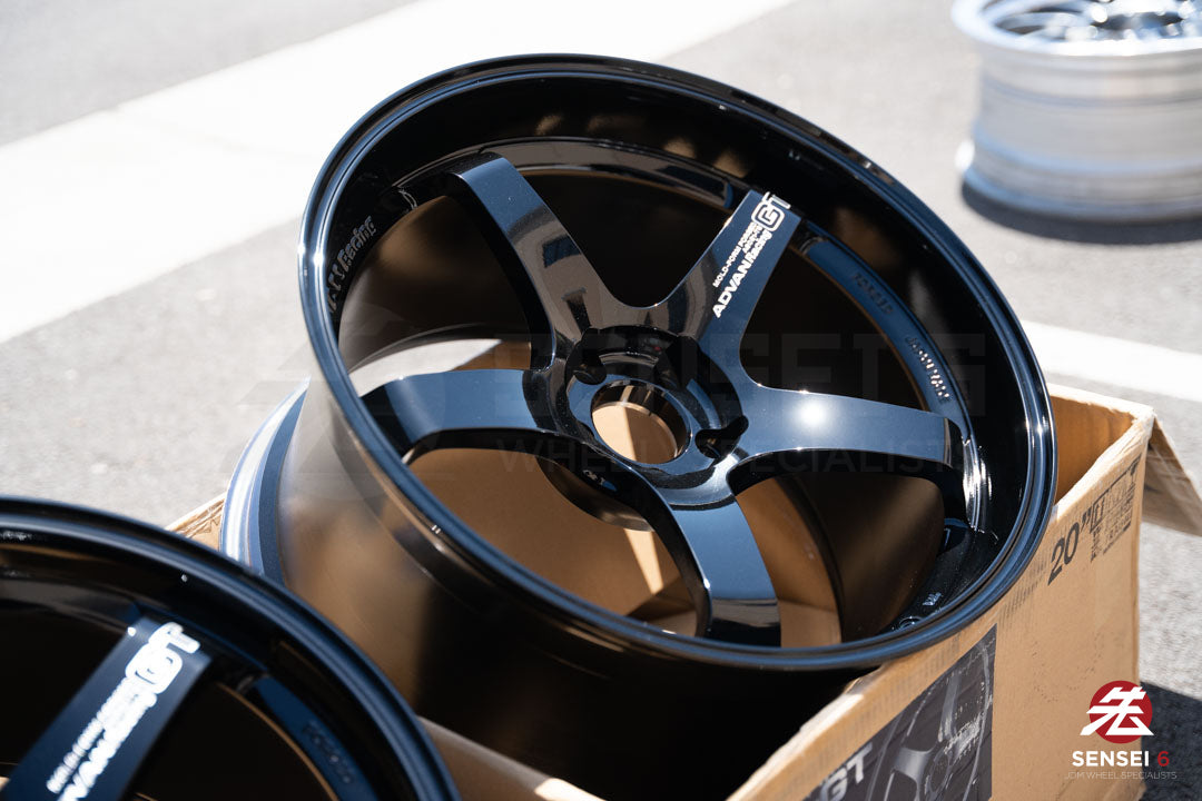 Advan GT Premium / 20x10 +35, 20x12 +20 / 5x114,3 / Negro brillante de competición (GBP)