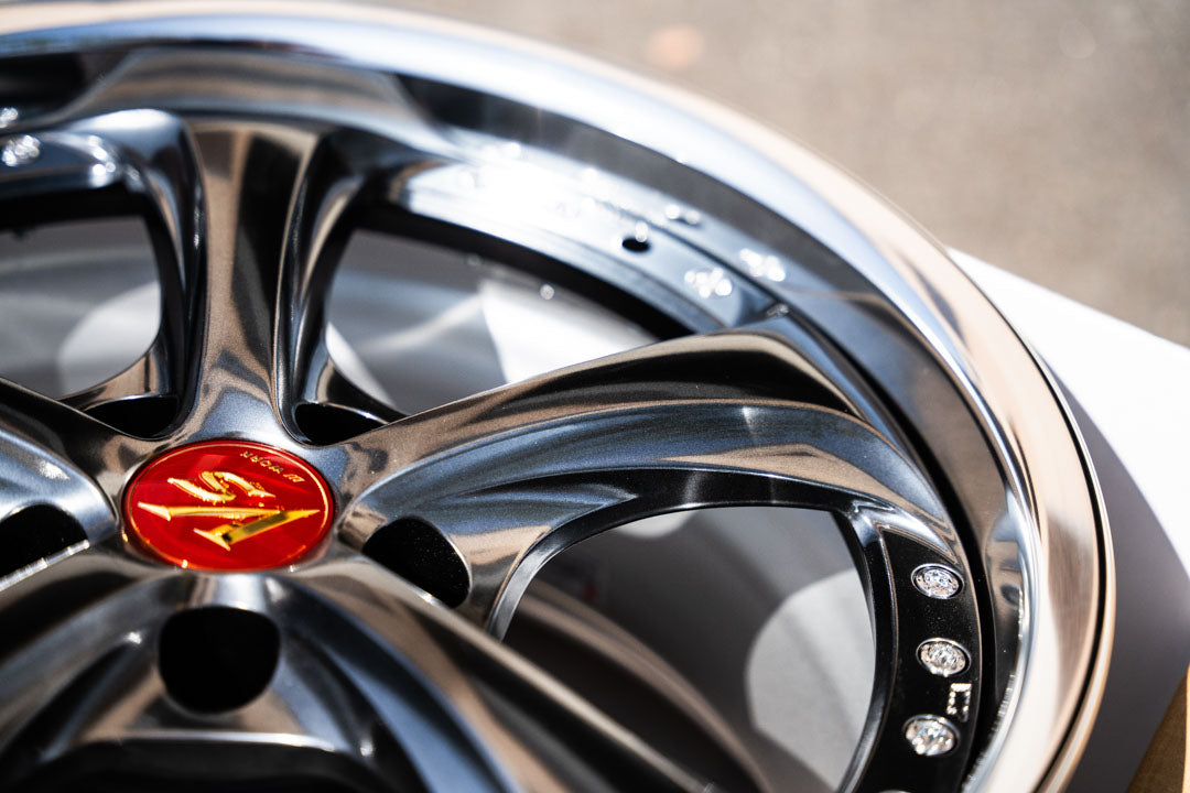 Work VSKF♯ / 18x9.5 +27 / 5x114.3 / Brilliant Silver Black (BSB)
