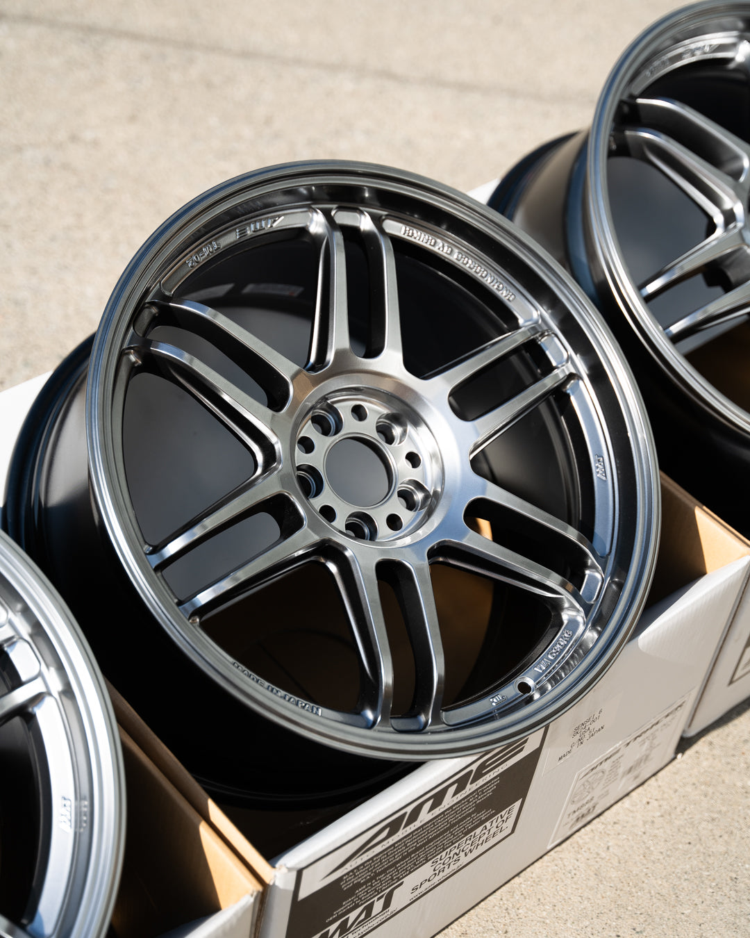 AME Tracer TM02 / 18x9.5 +38 / 5x100 / Hyper Silver