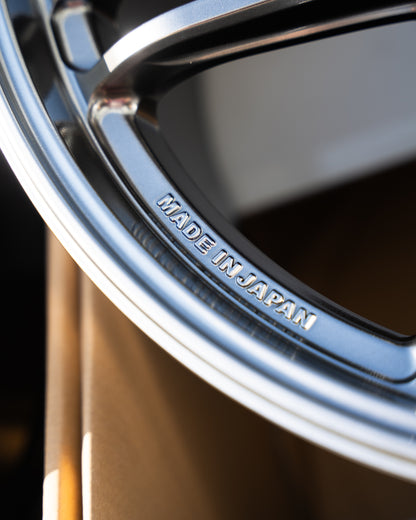 AME Tracer TM02 / 18x9.5 +38 / 5x100 / Hyper Silver