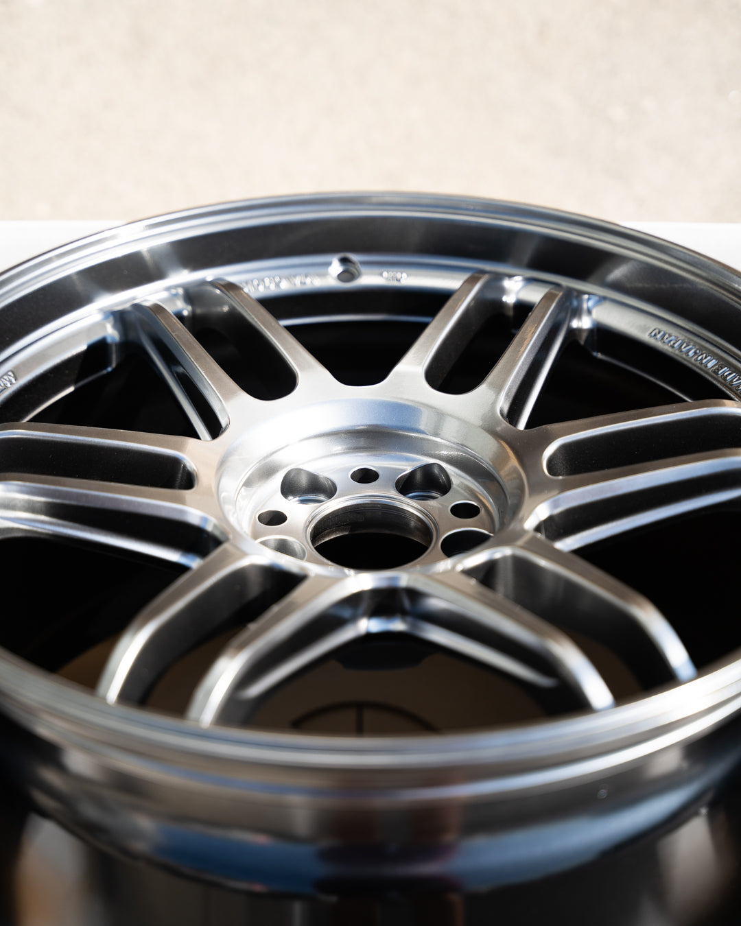 AME Tracer TM02 / 18x9.5 +38 / 5x100 / Hyper Silver