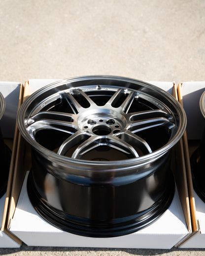 AME Tracer TM02 / 18x9.5 +38 / 5x100 / Hyper Silver