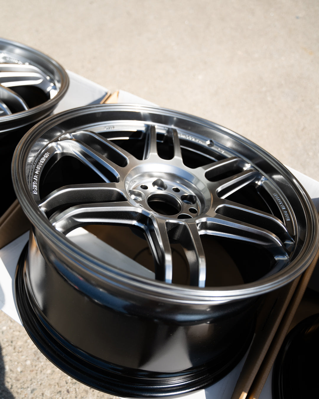 AME Tracer TM02 / 18x9.5 +38 / 5x100 / Hyper Silver