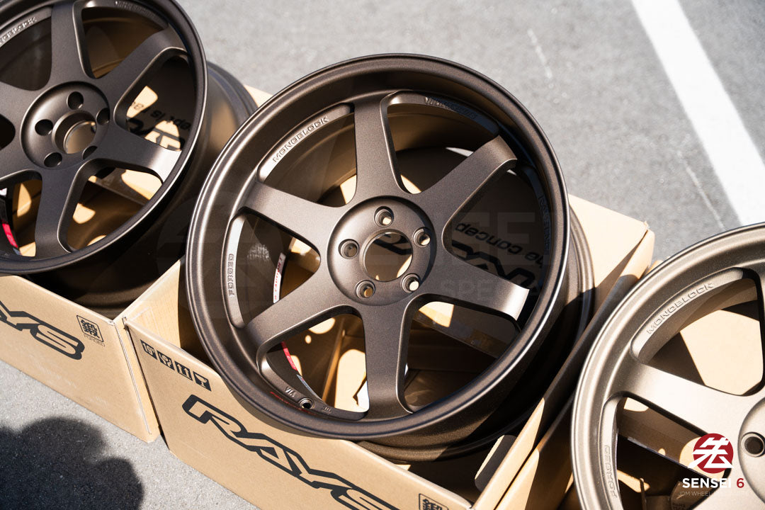 Volk TE37SL / 19x9.5 +22、19x10.5 +35 / 5x112 / ダイヤモンドシルバー