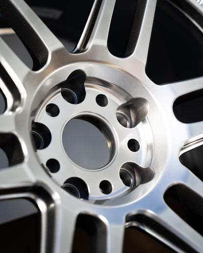 AME Tracer TM02 / 18x9.5 +15 / 5x114.3 / Hiperplata