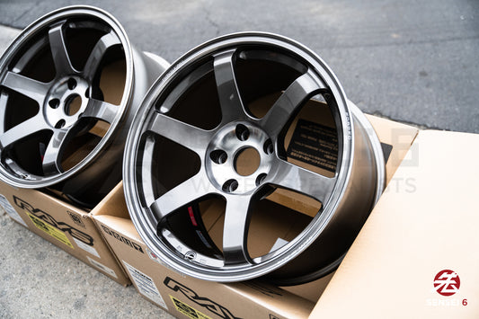 Volk TE37 Saga SL / 18x10.5 +20 / 5x120 / Pressed Graphite (PG)