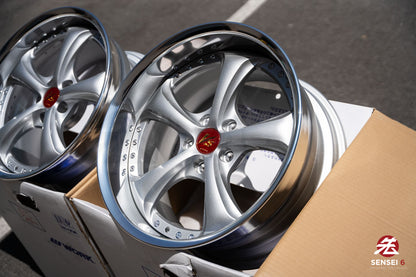 Work VSKF♯ / 18x9.5 +14, 18x9.5 +15 / 5x114.3 / Light Gray Silver (LGS)