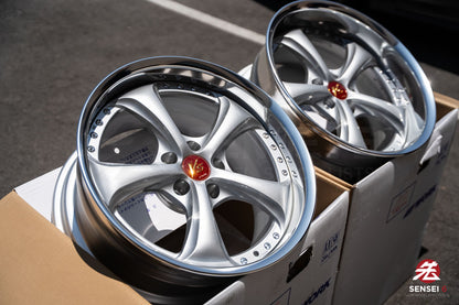 Work VSKF♯ / 18x9.5 +14, 18x9.5 +15 / 5x114.3 / Light Gray Silver (LGS)