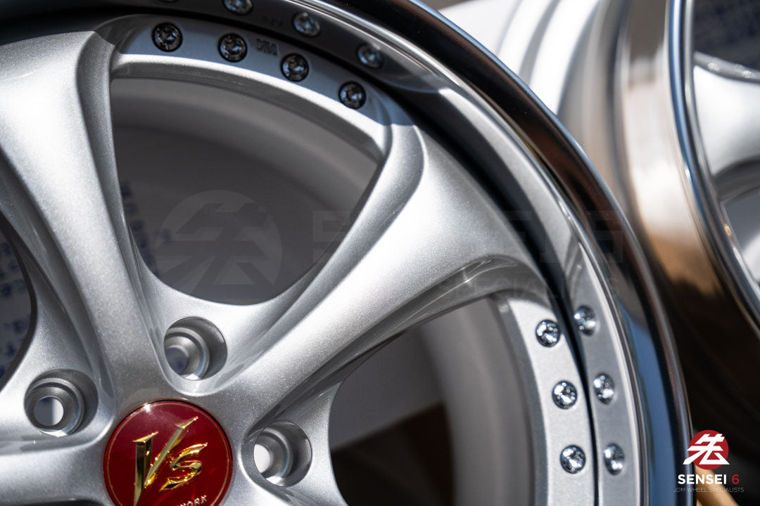 Work VSKF♯ / 18x9.5 +14, 18x9.5 +15 / 5x114.3 / Light Gray Silver (LGS)