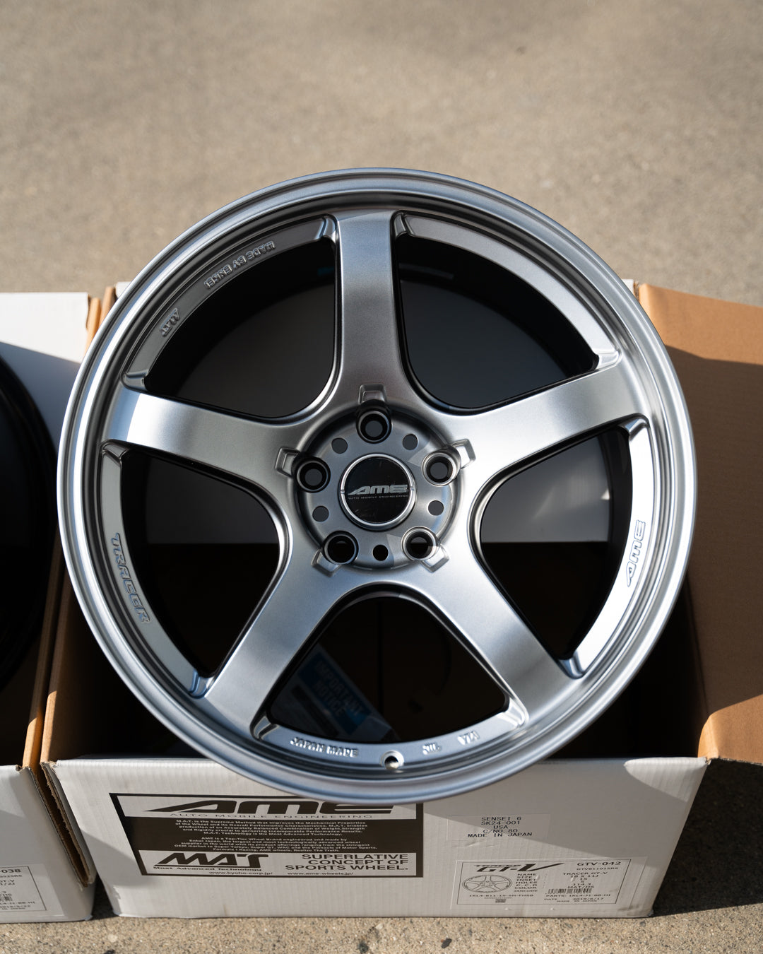 AME Tracer GTV / 18x11 +15 / 5x114.3 / Matte Hyper Silver – Sensei 6