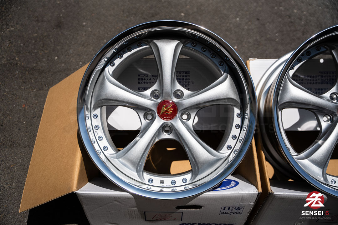 Work VSKF♯ / 18x10.5 +14, 18x10.5 +15 / 5x114.3 / Light Gray Silver (LGS)