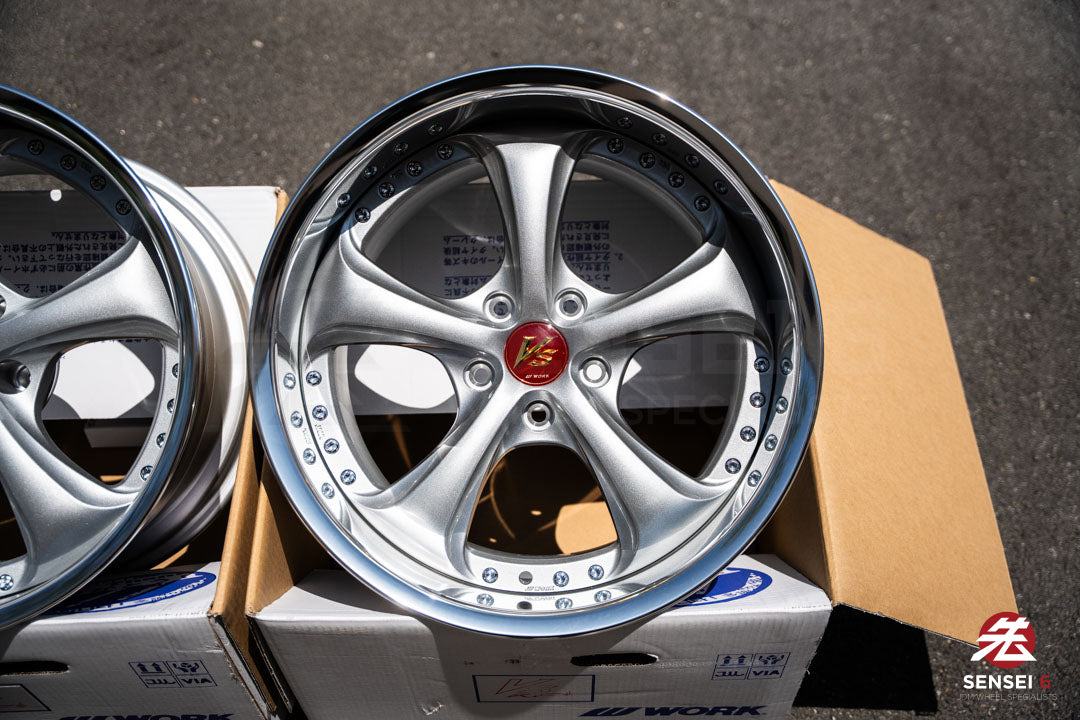 Work VSKF♯ / 18x10.5 +14, 18x10.5 +15 / 5x114.3 / Light Gray Silver (LGS)