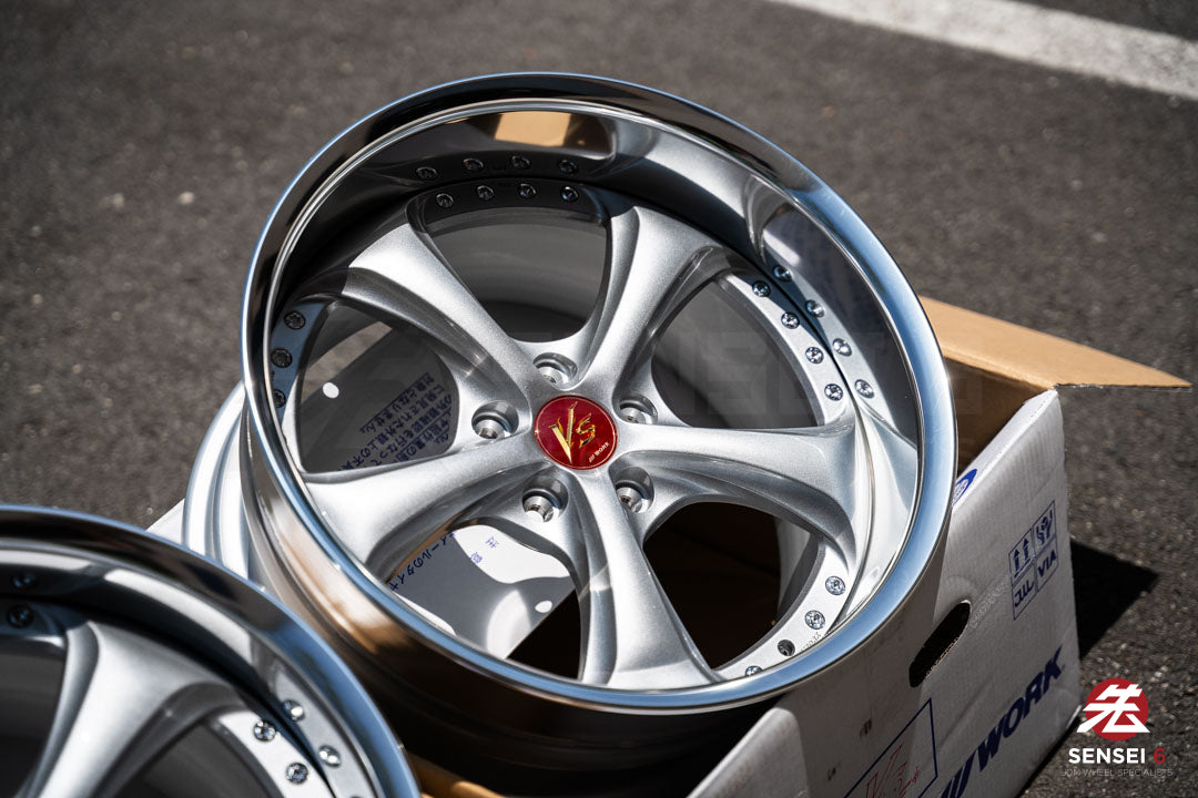 Work VSKF♯ / 18x10.5 +14, 18x10.5 +15 / 5x114.3 / Light Gray Silver (LGS)