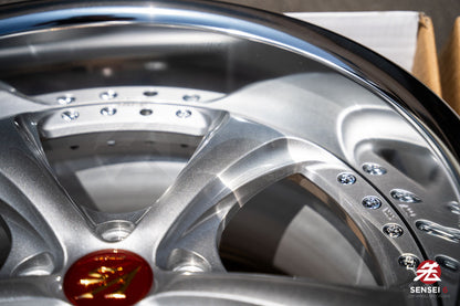 Work VSKF♯ / 18x10.5 +14, 18x10.5 +15 / 5x114.3 / Light Gray Silver (LGS)