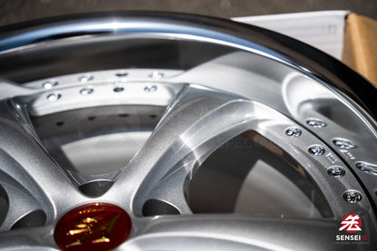 Work VSKF♯ / 18x10.5 +14, 18x10.5 +15 / 5x114.3 / Light Gray Silver (LGS)