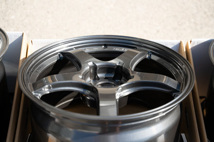 AME Tracer GTV / 18x9.5 +38 / 5x120 / Negro pistola