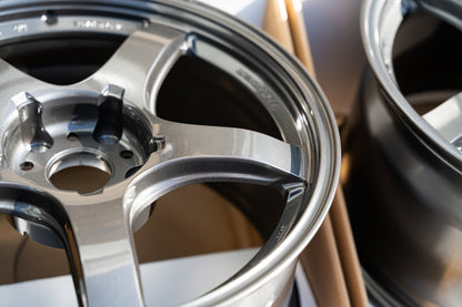 AME Tracer GTV / 18x9.5 +38 / 5x120 / Negro pistola
