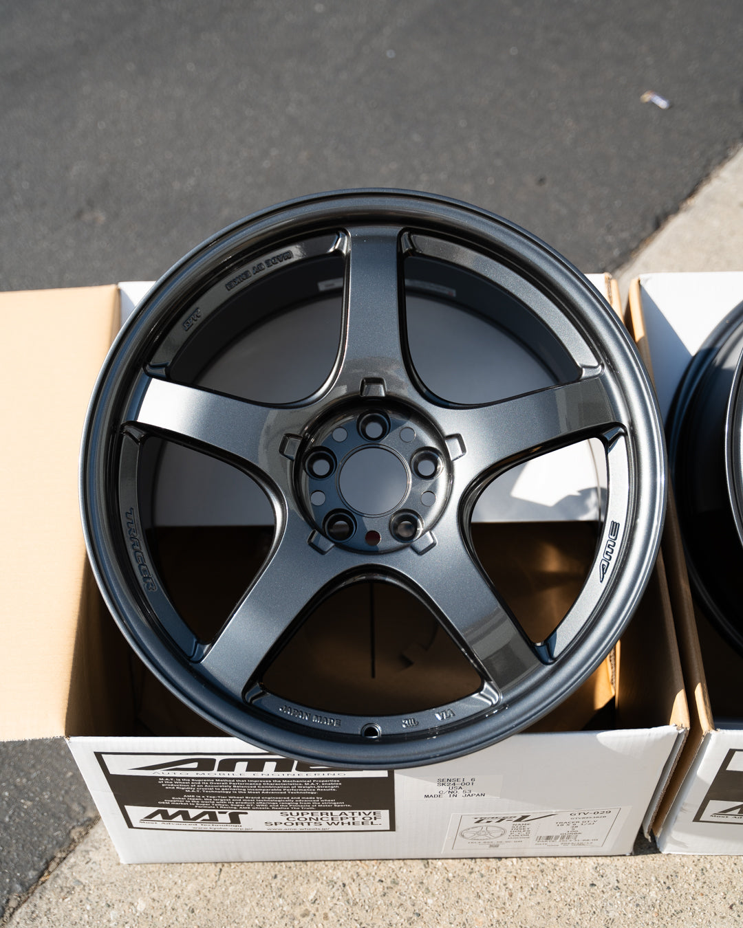 AME Tracer GTV / 18x9.5 +38 / 5x100 / GunBlack – Sensei 6