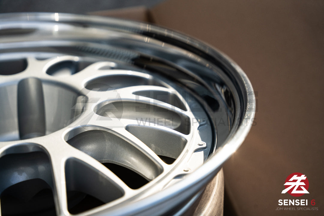 BBS E88 (Race Pocket) / 18x10 +22, 18x11 +35 / 5x120 / Plata 