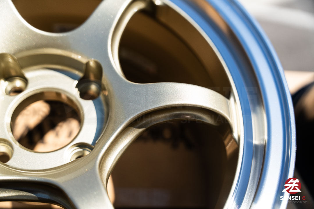 Advan RG-D2 / 15x8 +35 / 4x100 / Machining & Champagne Gold (MCG)