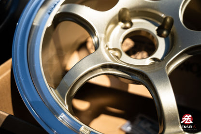 Advan RG-D2 / 15x8 +35 / 4x100 / Machining & Champagne Gold (MCG)
