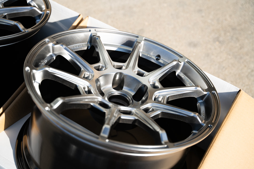 AME Galerna Refino / 18x9.5 +22 / 5x114.3 / Hiper Plata