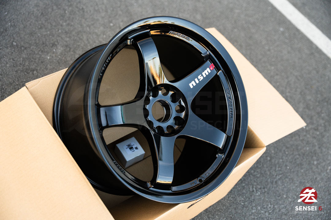 ニスモ LMGT4 / 18x10.5 +15 / 5x114.3 / ブラック