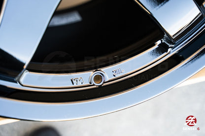 ニスモ LMGT4 / 18x10.5 +15 / 5x114.3 / ブラック