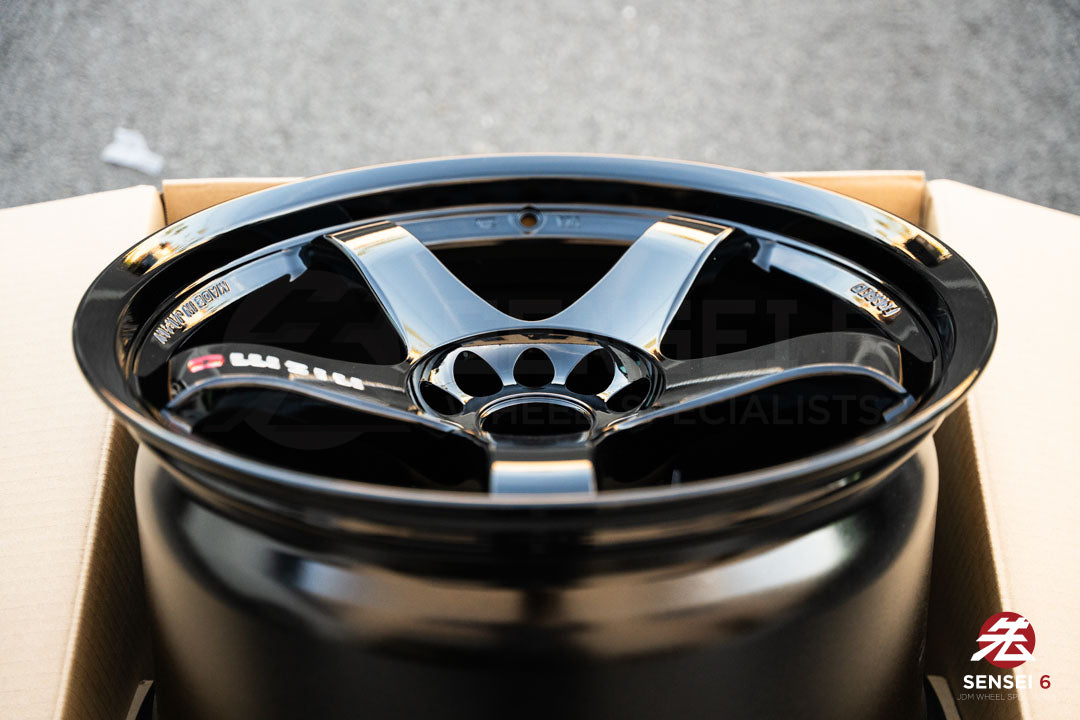 ニスモ LMGT4 / 18x10.5 +15 / 5x114.3 / ブラック