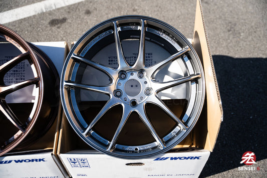 Work Emotion CR Shigoku / 18x9.5 +38 / 5x114.3 / Glow Gunmetal (GGM)