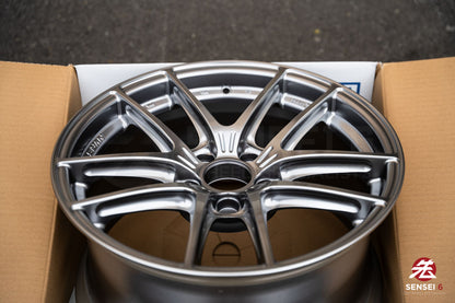 Enkei NVR5 / 17x8.5 +30 / 5x114.3 / Sonic Silver (SS)