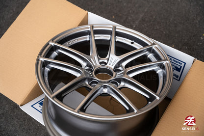Enkei NVR5 / 17x8.5 +30 / 5x114.3 / Sonic Silver (SS)
