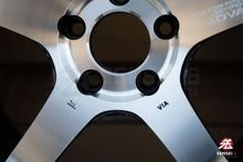 Cargar imagen en el visor de la galería, Advan GT Beyond / 18x9.5 +45 / 5x114.3 / Mecanizado y Competición Hyper Black (MHB)
