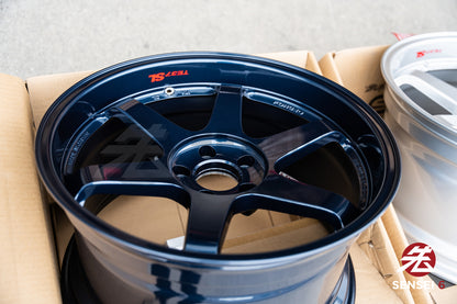 Volk TE37SL / 19x9.5 +22、19x10.5 +22 / 5x114.3 / マグブルー
