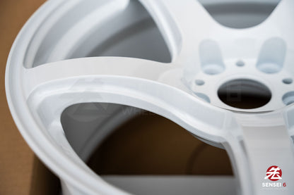 Work Emotion T5R 1P / 18x9.5 +38 / 5x114.3 / Ice White (ICW)