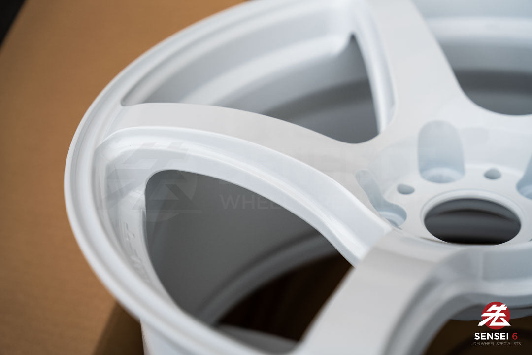 Work Emotion T5R 1P / 18x9.5 +38 / 5x114.3 / Ice White (ICW)