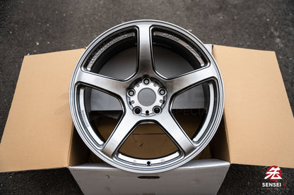 Work Emotion T5R 1P / 18x9.5 +22 / 5x114.3 / Glow Silver (GSL)