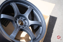 Load image into Gallery viewer, Gram Lights 57DR Overseas Limited / 18x9.5 +38 / 5x114.3 / Admiral Blue

